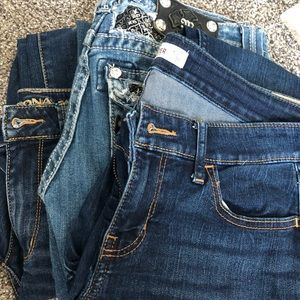 Bundle of size 5 jeans. Miss me and hollister